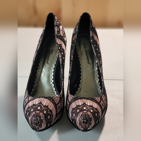 Lulu Townsend lace pink heels 8.5 - Picture 3 of 4